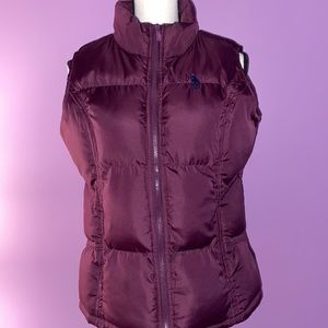 Polo Assn. Wine color puffer vest. New condition. Size large.